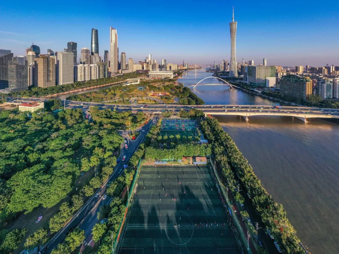 王衍詩在流溪河流域各級河長工作會(huì)議上強(qiáng)調(diào) 流溪河水環(huán)境只能越來越好