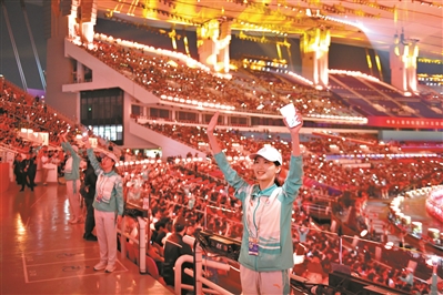 “小海豚”與廣州共舞，“廣式服務”閃耀盛會——十五運會和殘特奧會廣州賽區志愿服務全景紀實